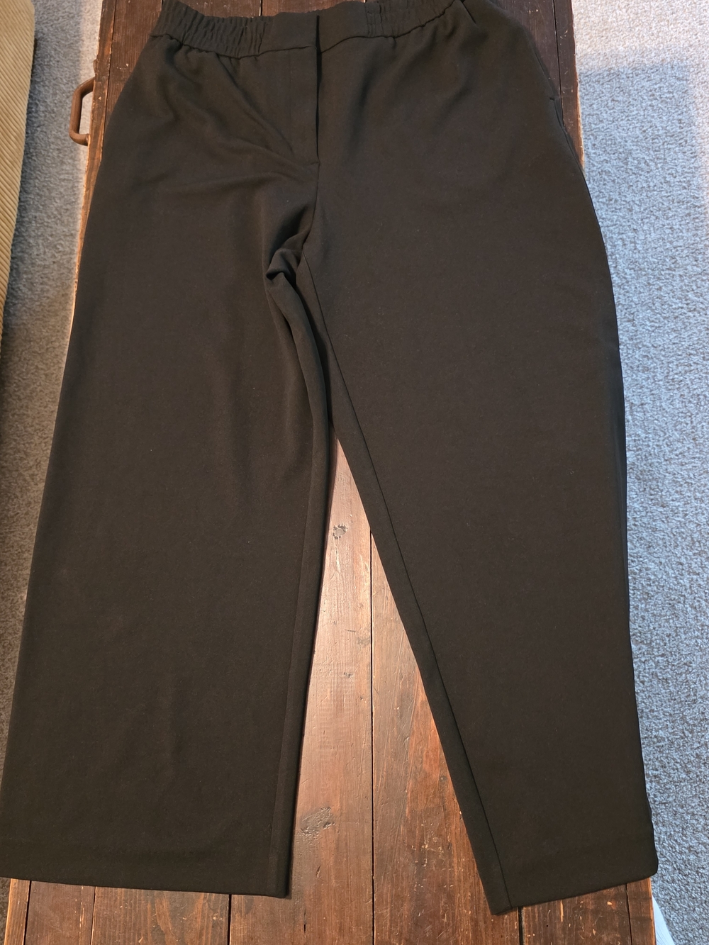 Women's Wide-Leg Pull-On Pants in Black